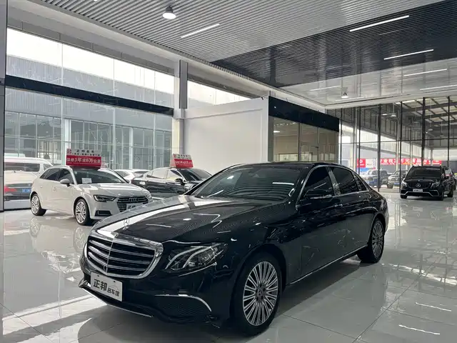 MERCEDES-BENZ E CLASS