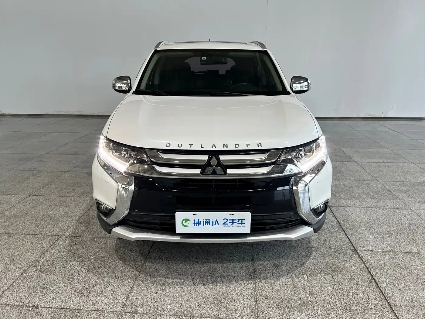 Mitsubishi Outlander 2017 2016 2.4L 4WD Luxury Edition 7-seater