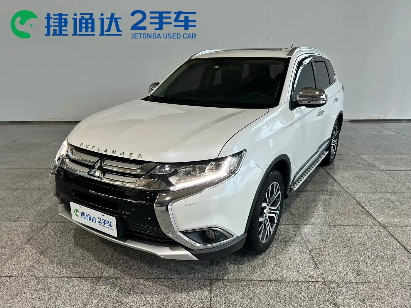 Mitsubishi Outlander 2017 2016 2.4L 4WD Luxury Edition 7-seater