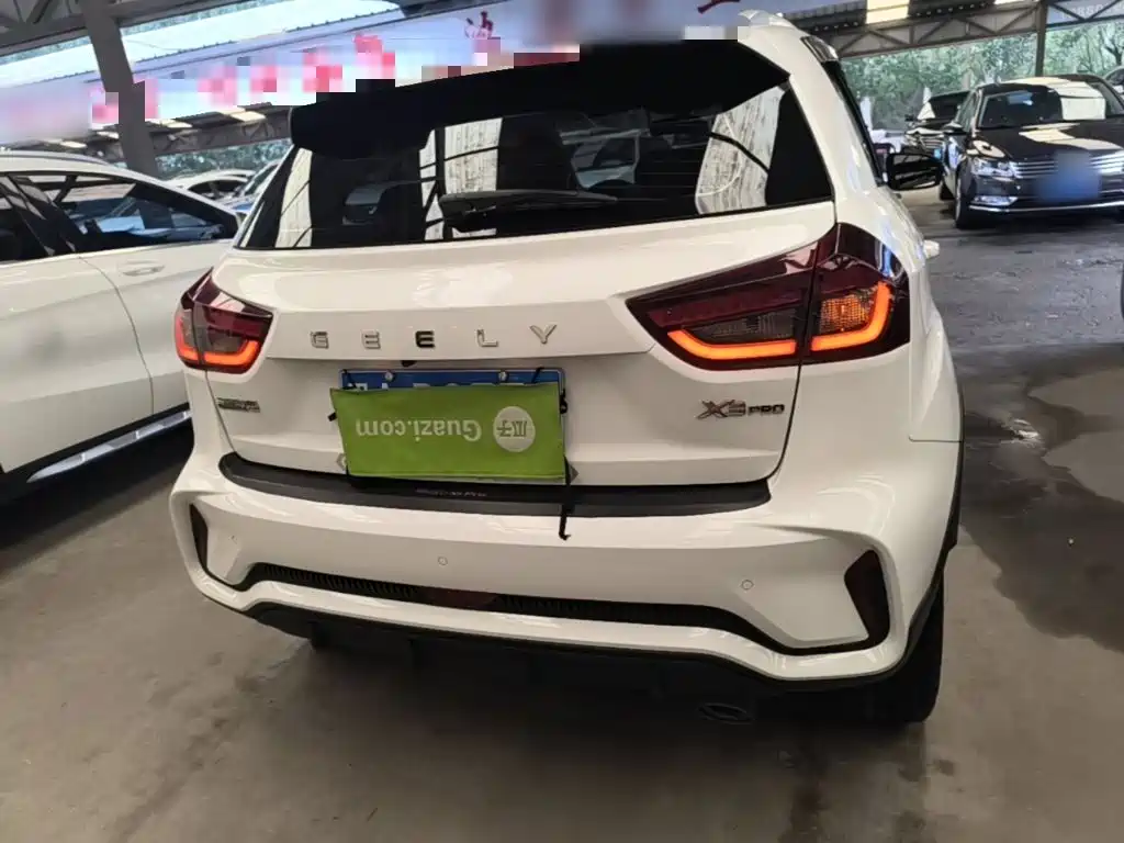 Geely Vision X3 2022 2021 PRO 1.5L CVT Premium