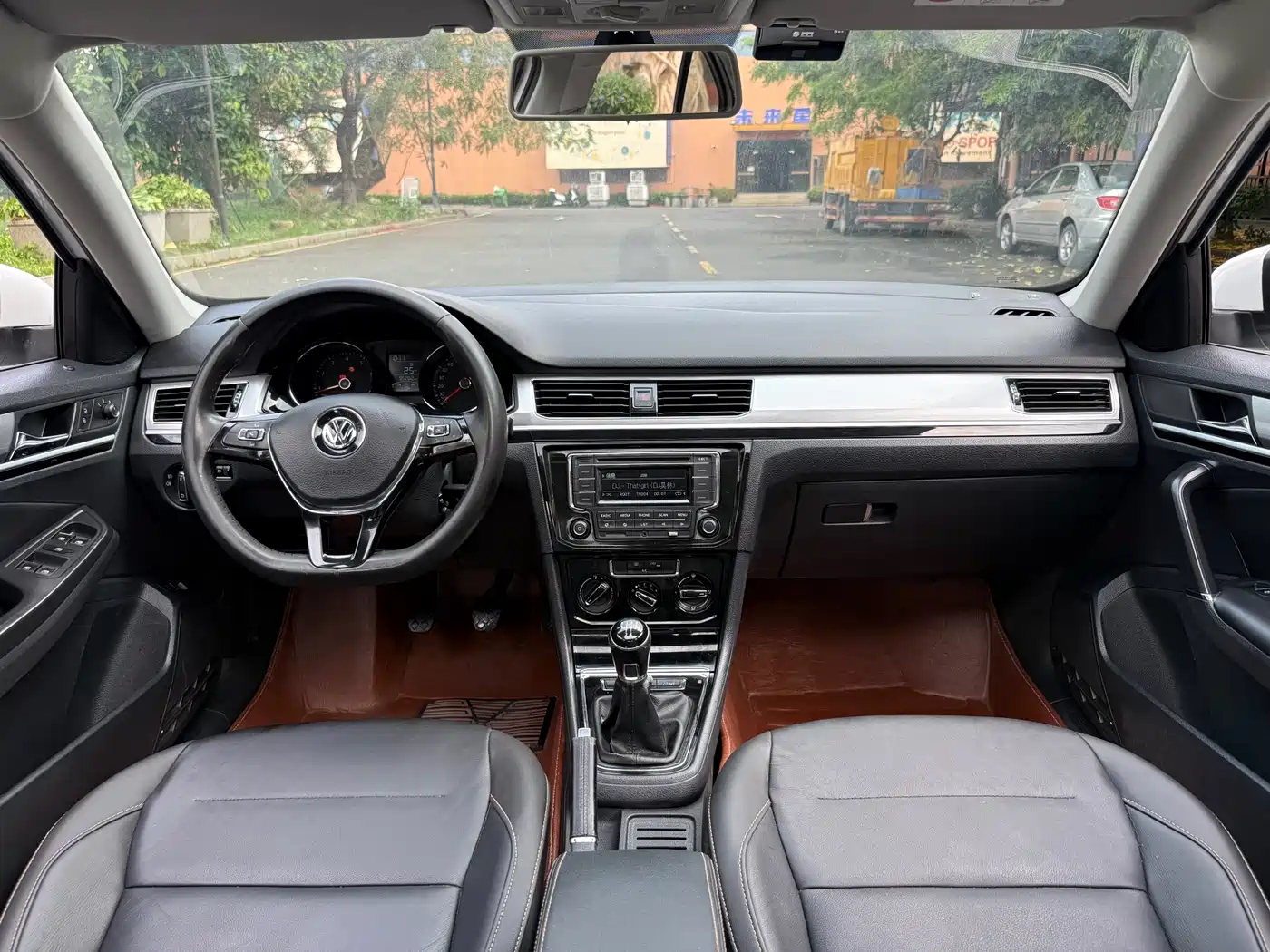 Volkswagen Bora 2018 1.5L Manual Comfort фото 11