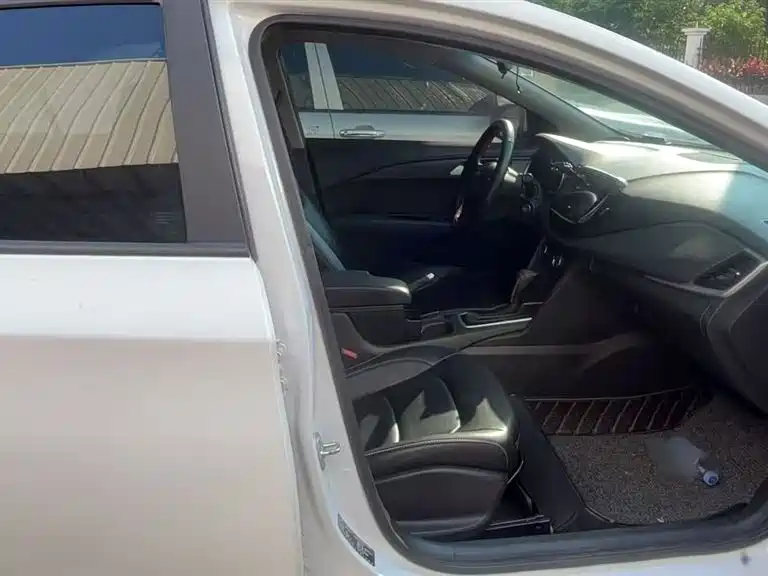 Chevrolet Cavalier 2018 320 Auto Enjoy Sunroof Edition фото 15
