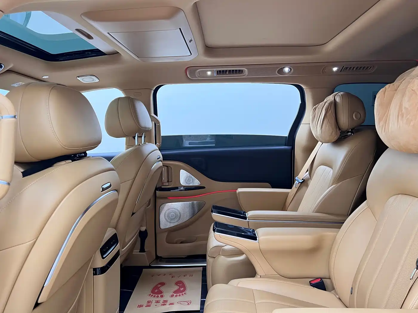 Voyah Auto Voyah Dreamer 2025 PHEV 4WD Kunpeng Premium Edition фото 18