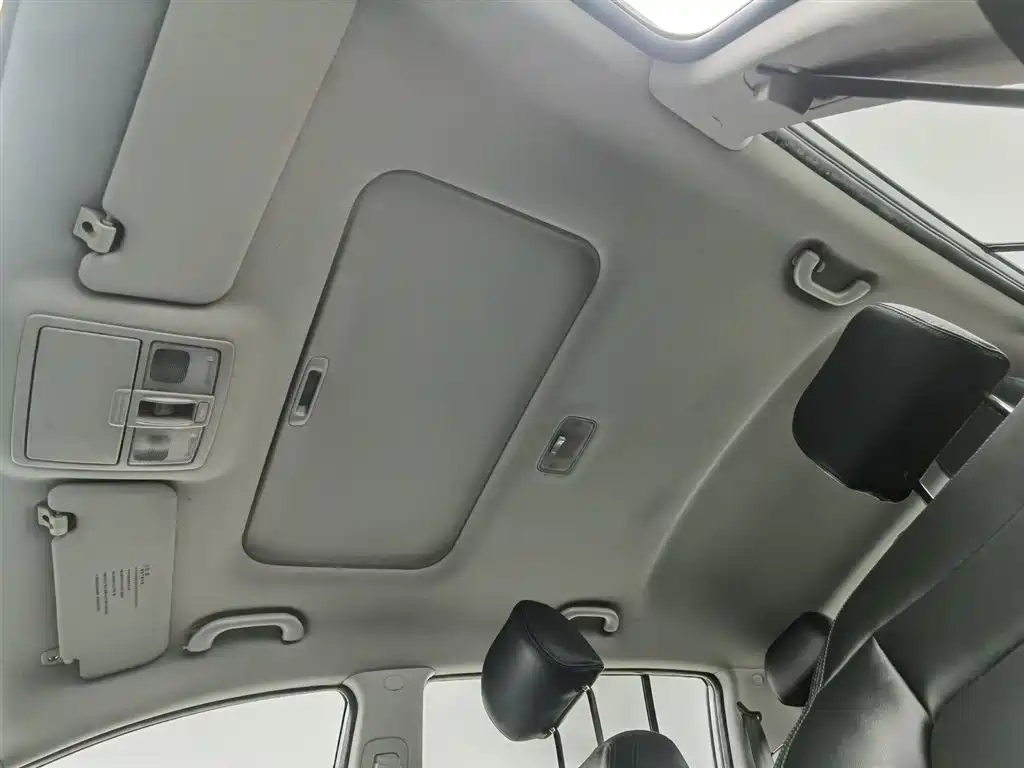 Kia Sportage 2015 2.0L Automatic 2WD GLS фото 14