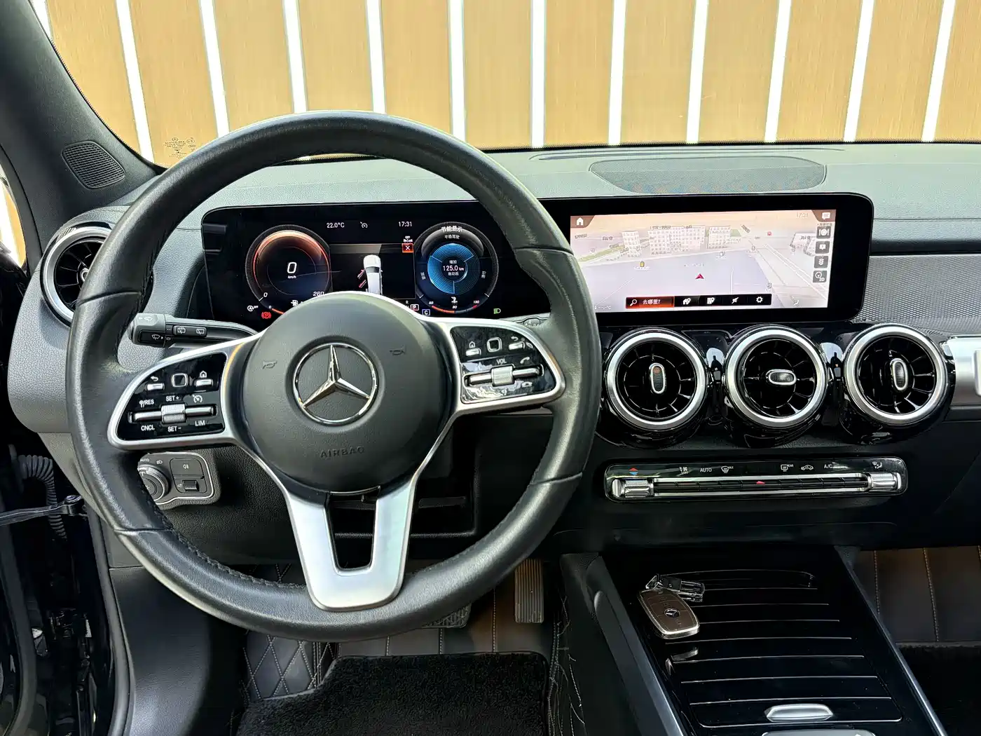 Mercedes-Benz GLB 2022 Model GLB 200 Dynamic Edition фото 6
