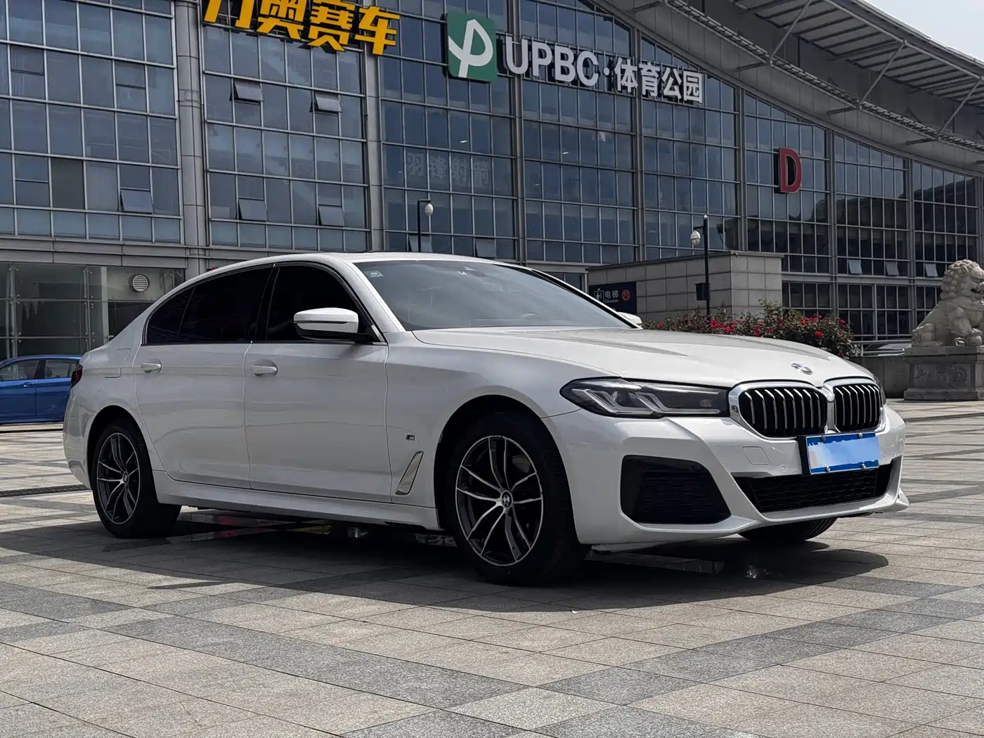 BMW 5 Series 2022 525Li Luxury Package фото 3