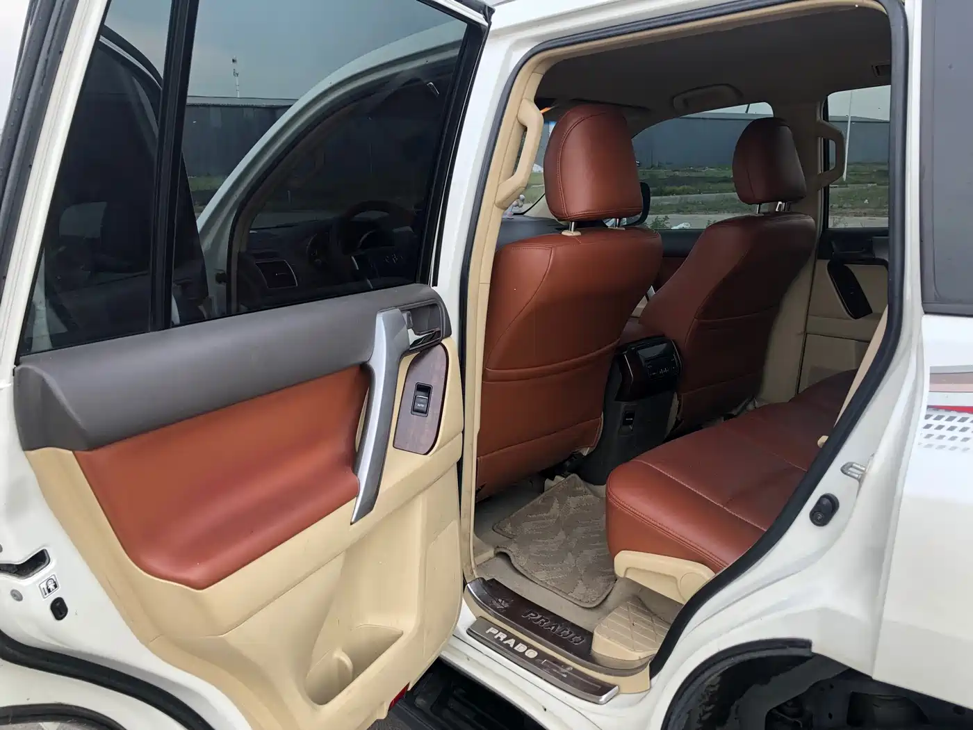 Toyota Prado (Import) 2014 2.7L Automatic Luxury фото 8