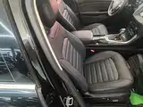 Фото 25 - Ford Edge