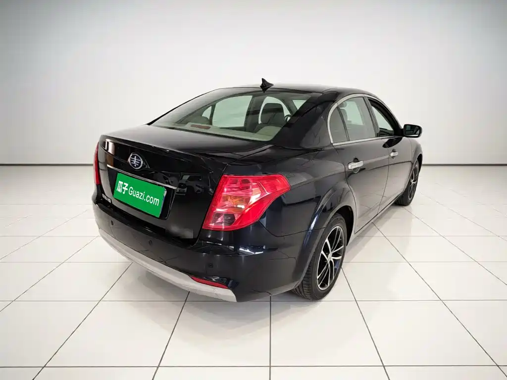 Besturn B50 2014 2013 1.6L Automatic Luxury
