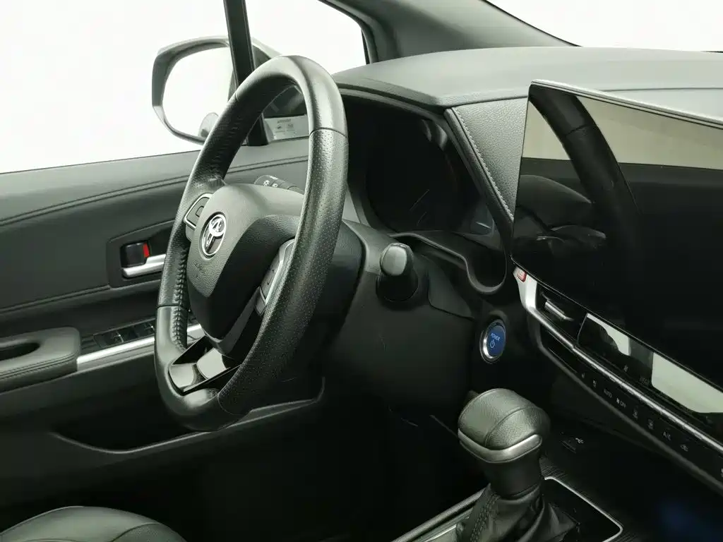 Фото 22 - Toyota Sienna
