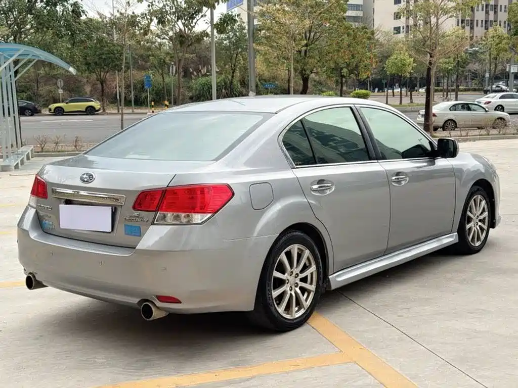 Subaru Legacy 2009 2010 Model 2.5i Luxury Edition