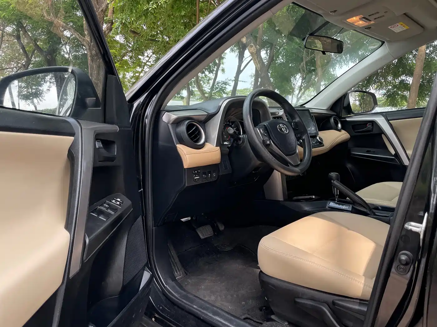Toyota RAV4 Rongfang 2016 2.0L CVT 2WD Trend (China V) фото 10