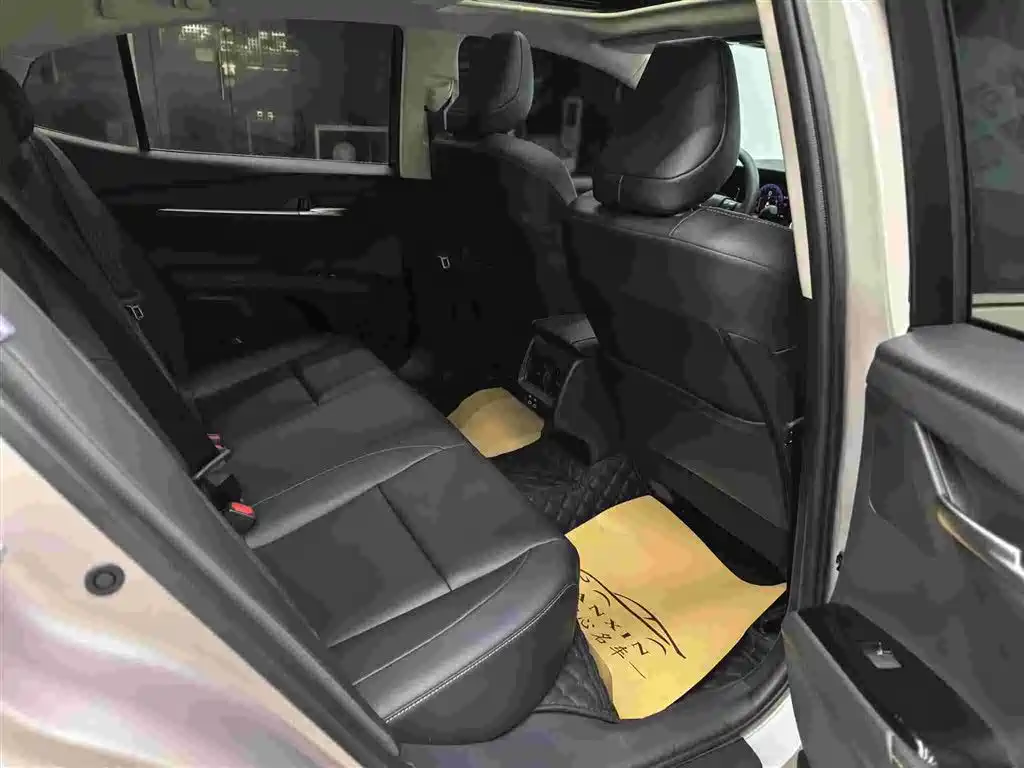 Toyota Camry 2026 2.0E Elite Edition фото 18