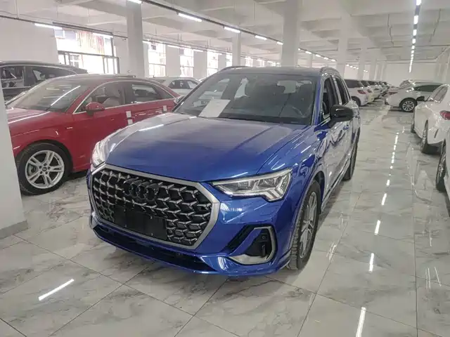  Audi Audi Q3 2023 Facelift 45 TFSI quattro Fashion Dynamic