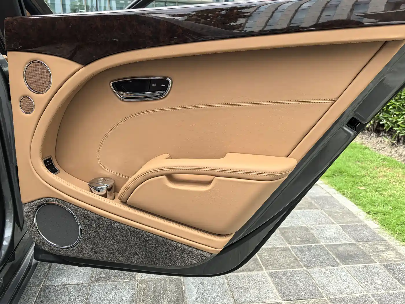 Фото 22 - Bentley Mulsanne