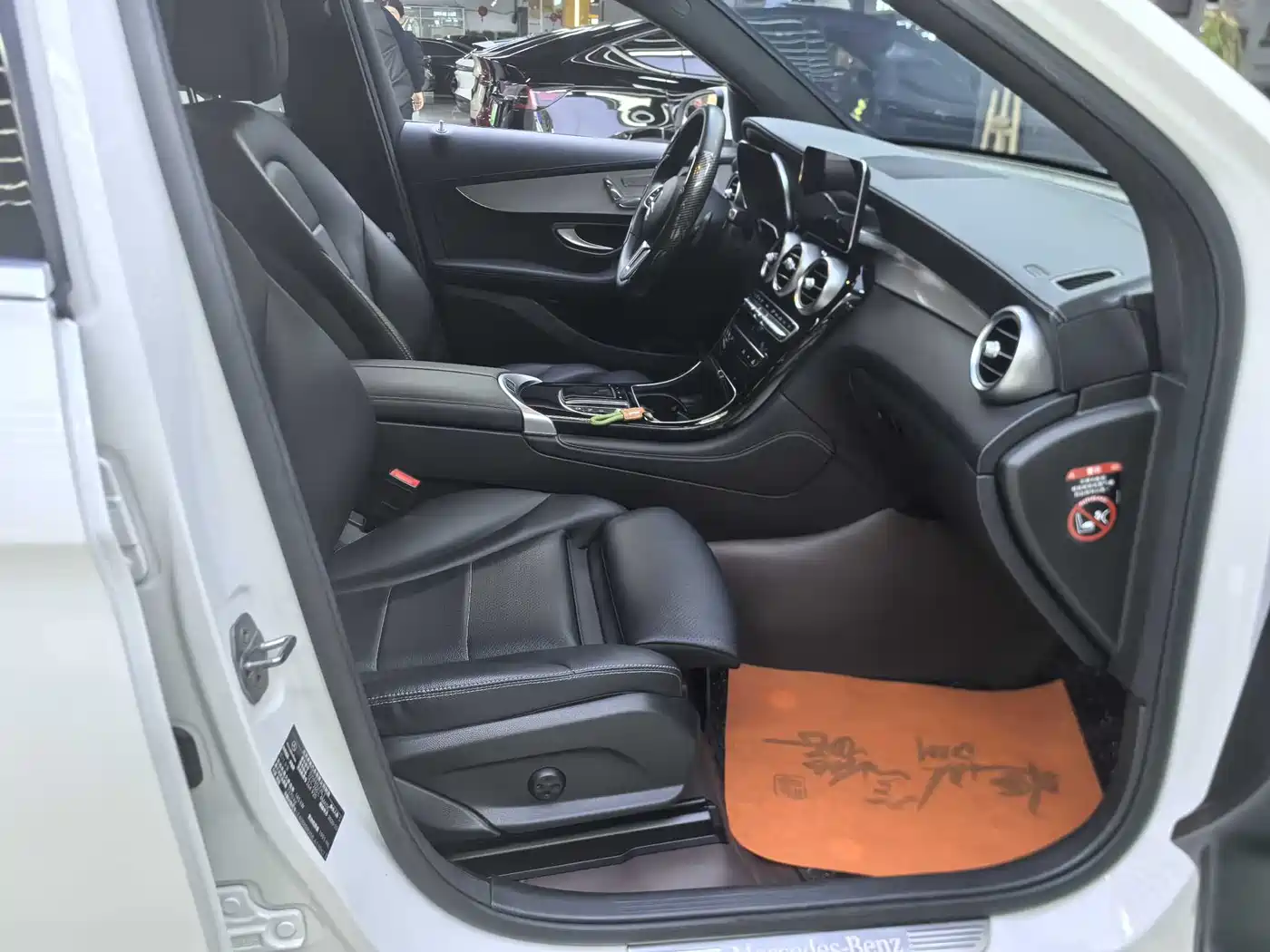 Mercedes-Benz GLC 2021 GLC 260 L 4MATIC Sporty фото 16