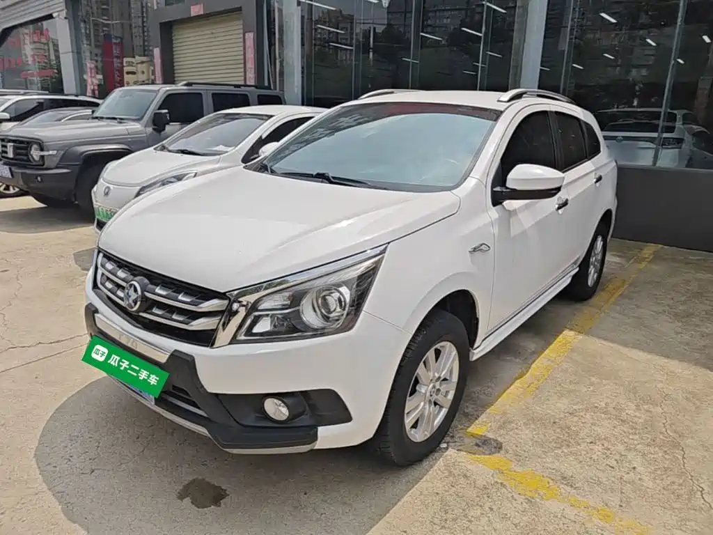 Venucia T70 2017 2016 2.0L CVT Rui Xing Edition