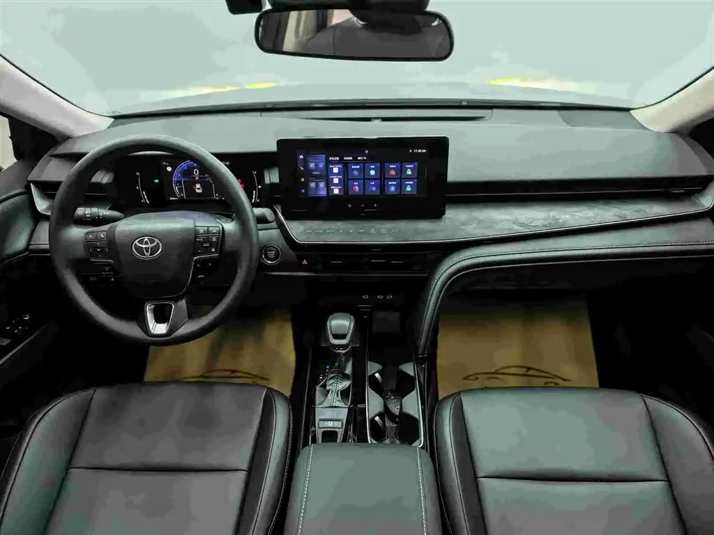 Toyota Camry 2026 2.0E Elite Edition фото 16