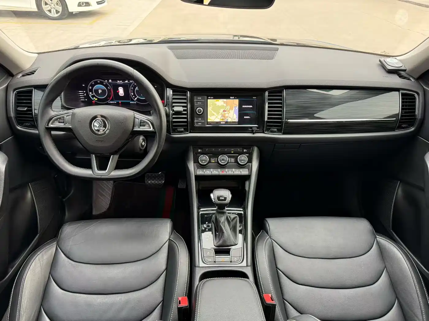 Škoda Kodiaq 2020 TSI330 5-Seater 2WD Luxury Premium Edition фото 7