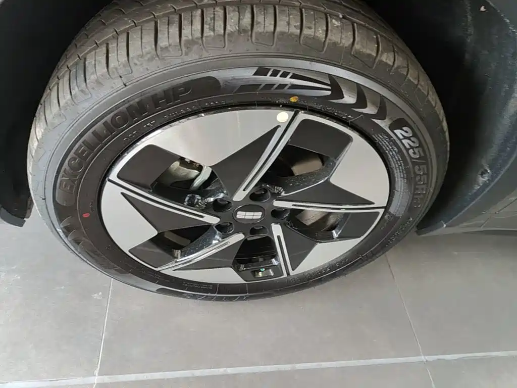 Geely Galaxy Galaxy E5 2026 2024 440km Start Edition