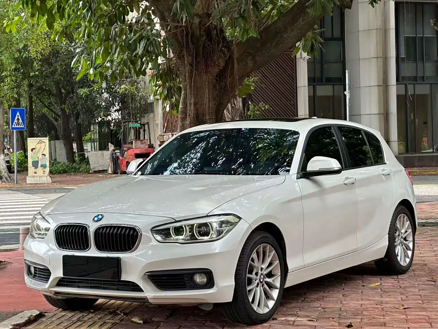 BMW 1 Series (Import) 2015 120i Leading