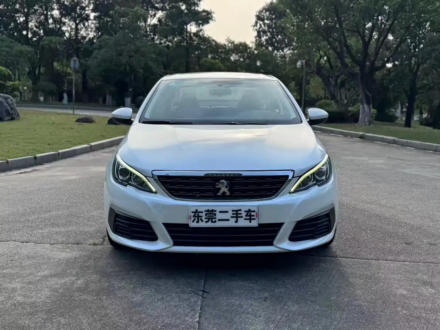 PEUGEOT 308