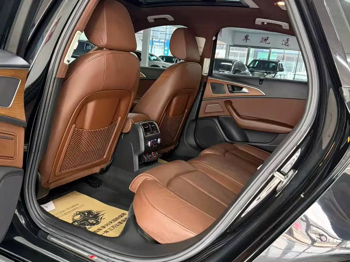 Фото 8 - Audi A6L