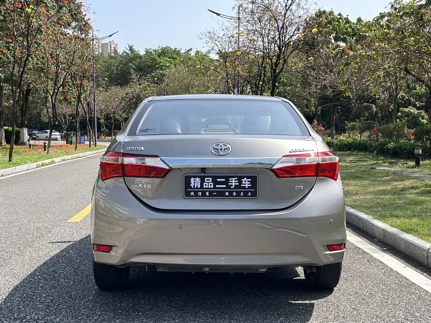 Toyota Corolla 2014 1.6L CVT GL фото 13