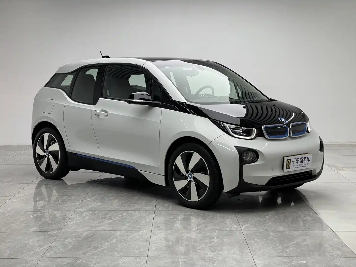 BMW I3