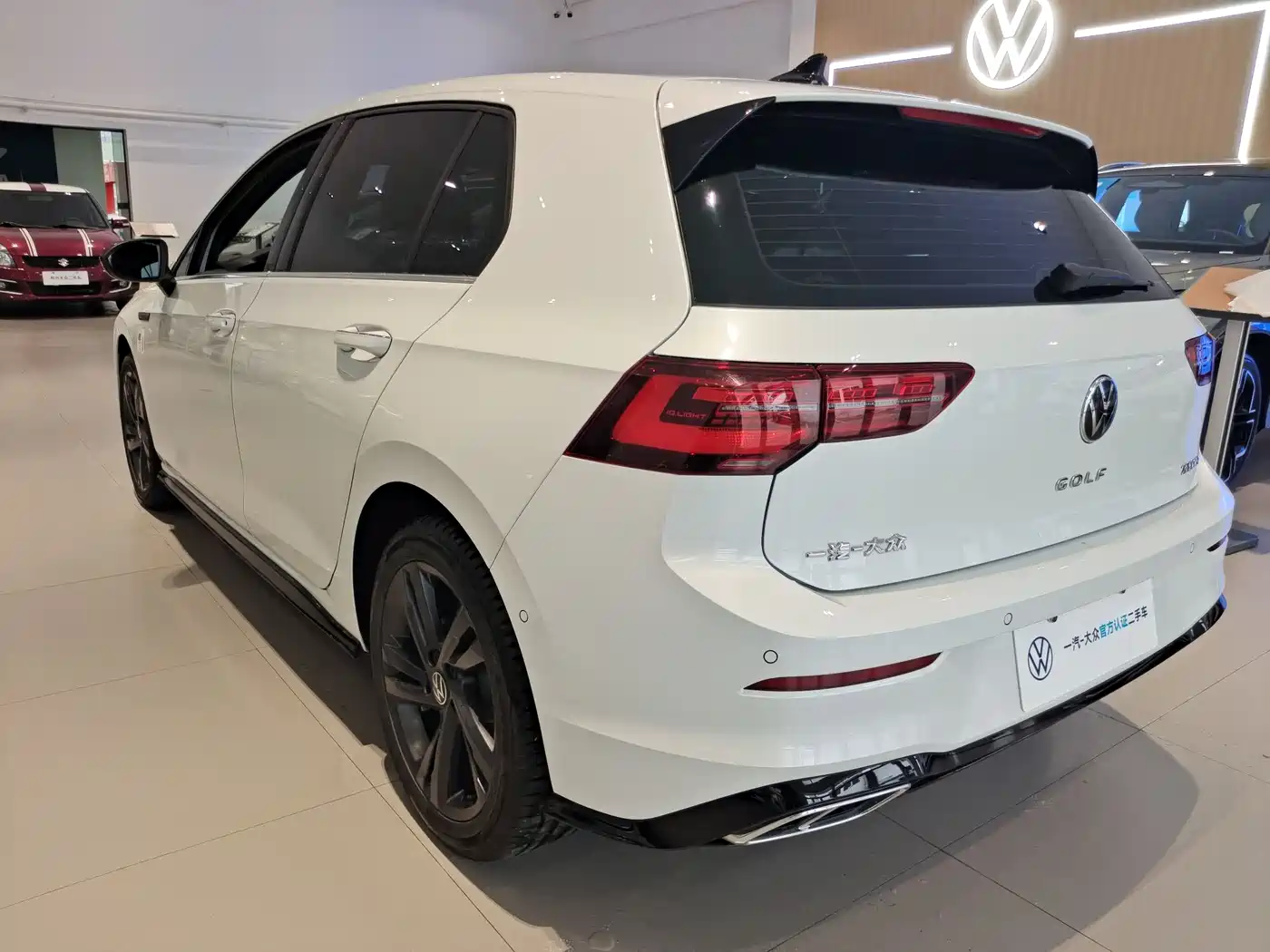 Volkswagen Golf 2023 Facelift 280TSI DSG R-Line Lite фото 5