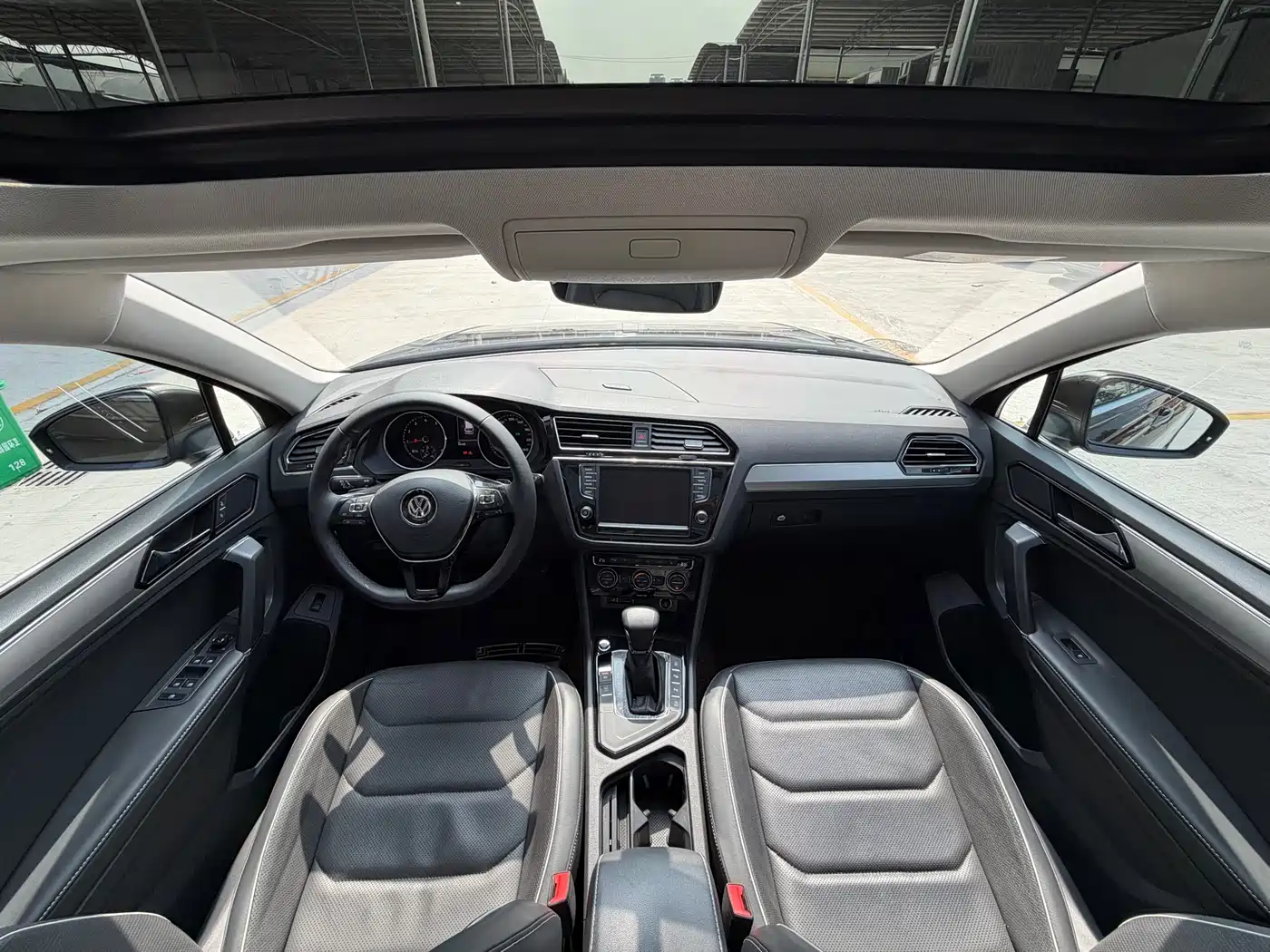 Volkswagen Tiguan L 2017 330TSI Automatic 2WD Flagship Edition фото 8