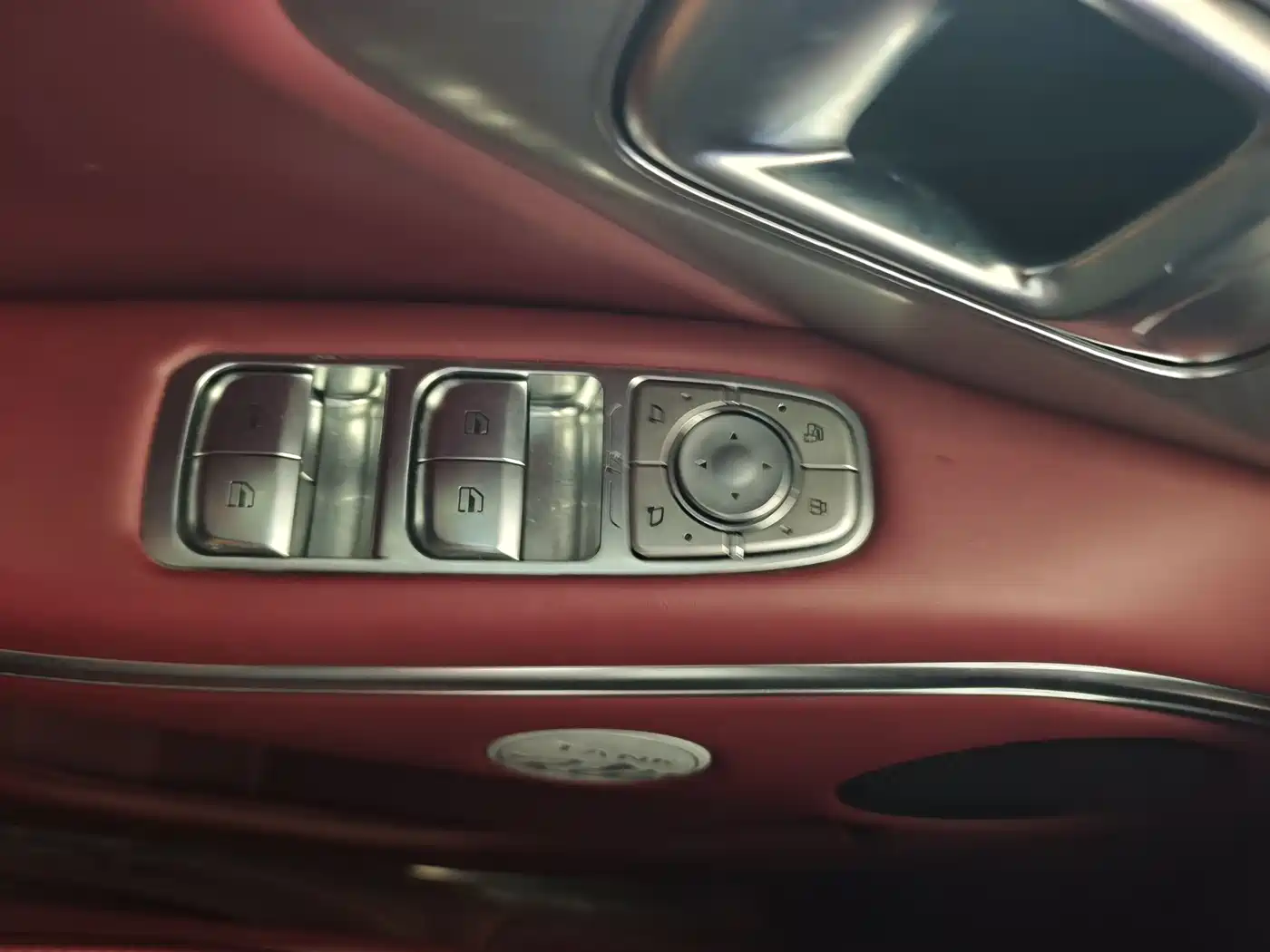 TANK TANK 700 NEW ENERGY