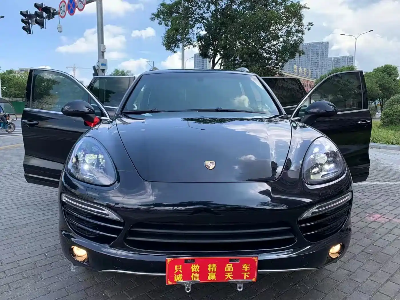 Porsche Cayenne фото 2