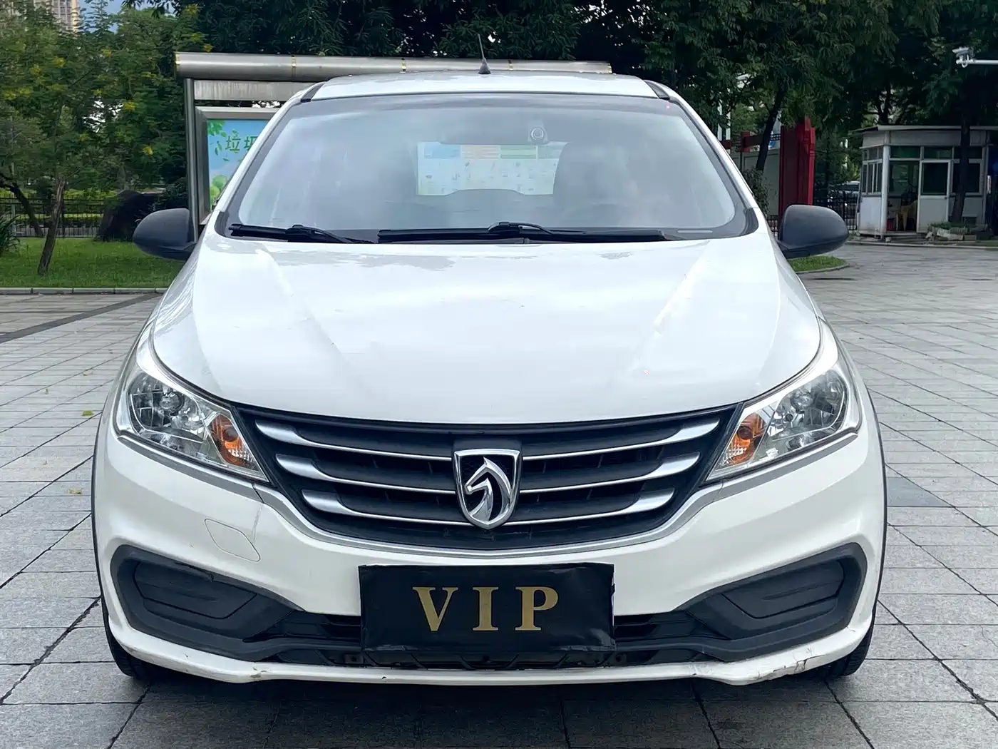 Фото 1 - Baojun 310W