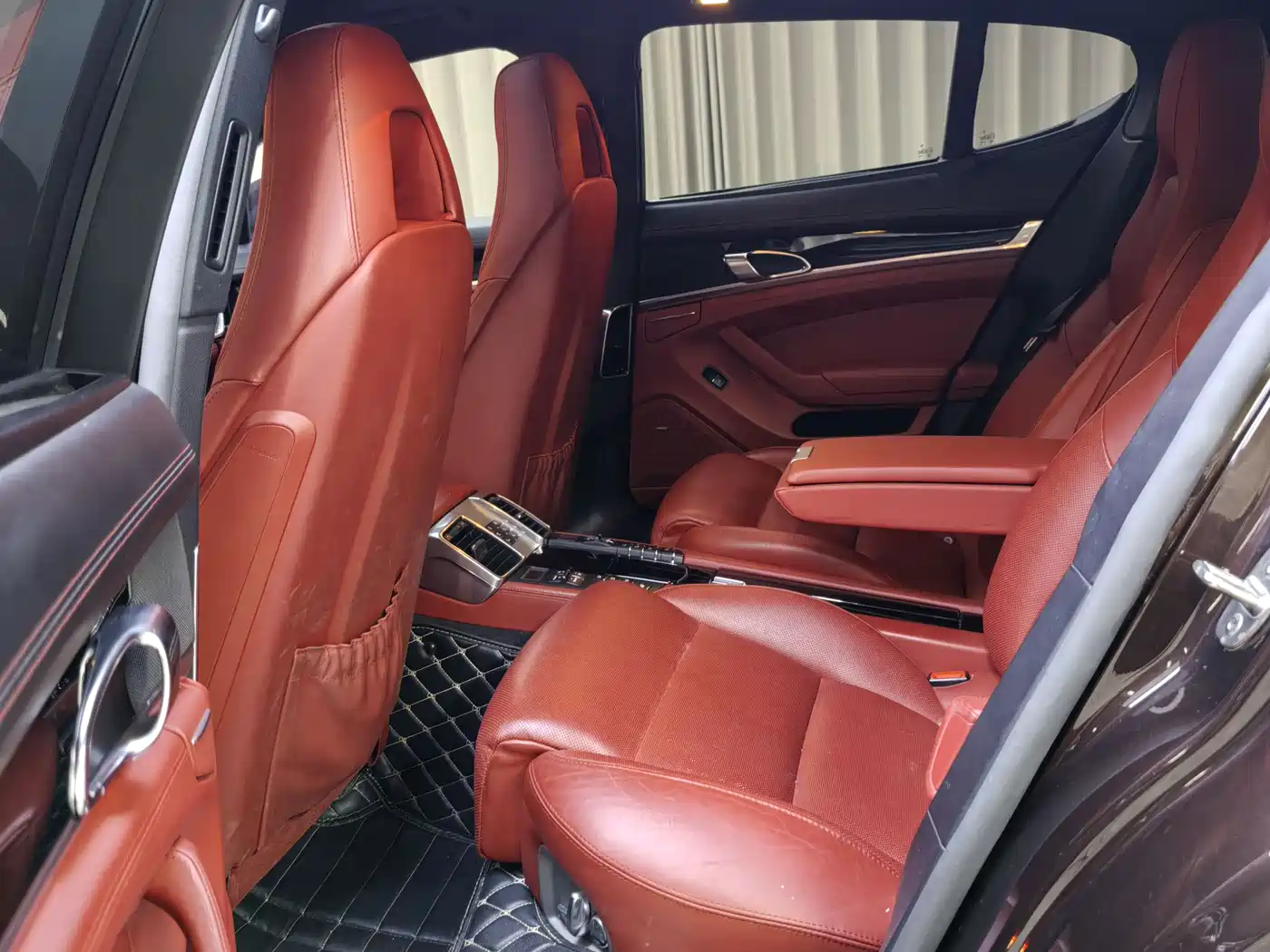 Porsche Panamera 2016 Panamera Edition 3.0T фото 24
