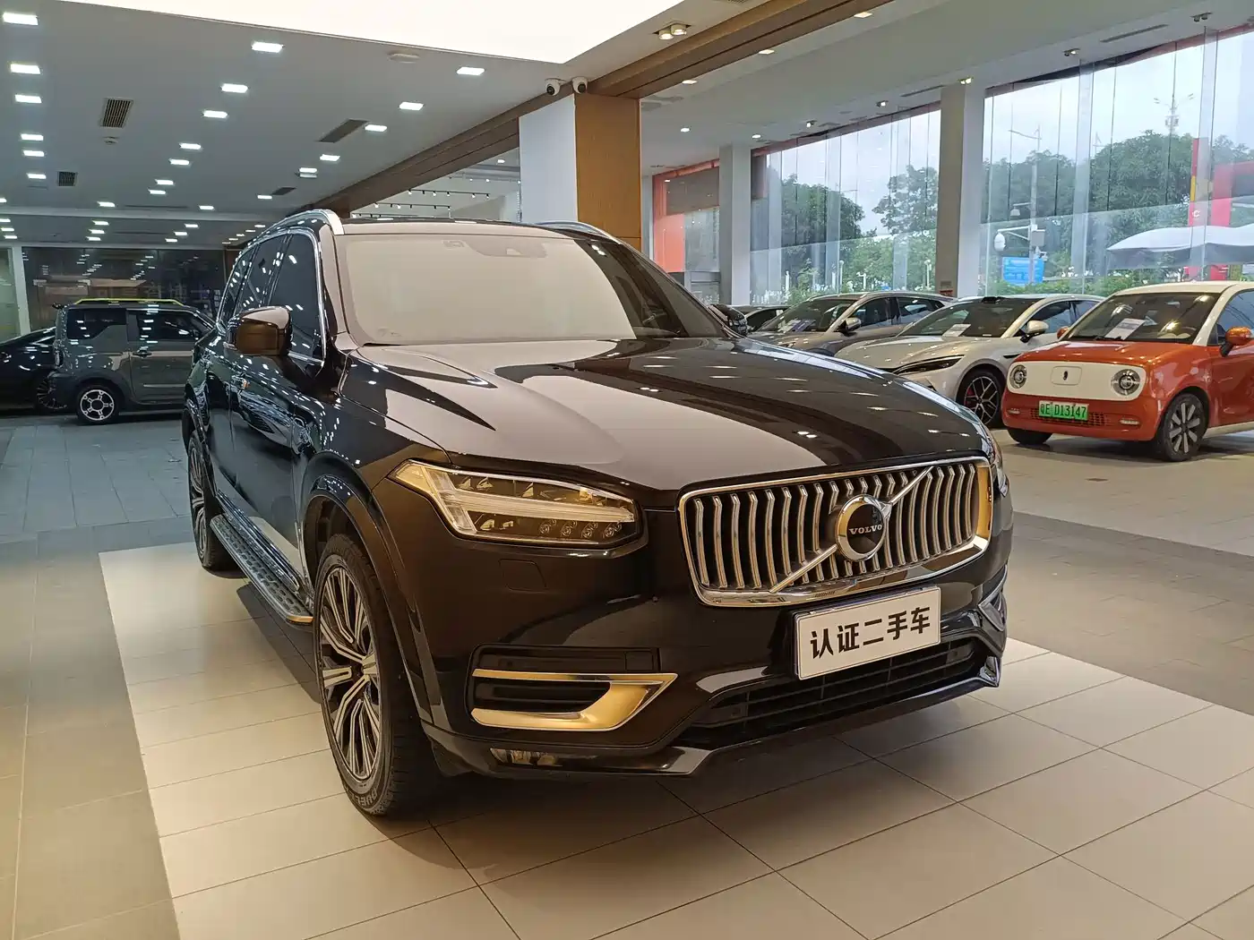 Фото 4 - Volvo XC90
