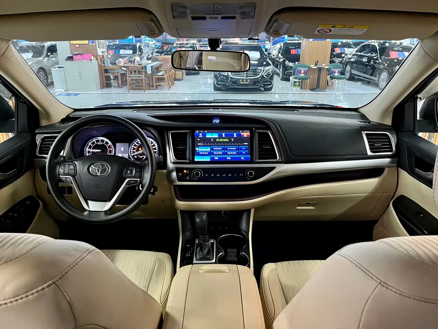 Toyota Highlander 2017 2.0T 4WD Elite 7-Seater фото 13