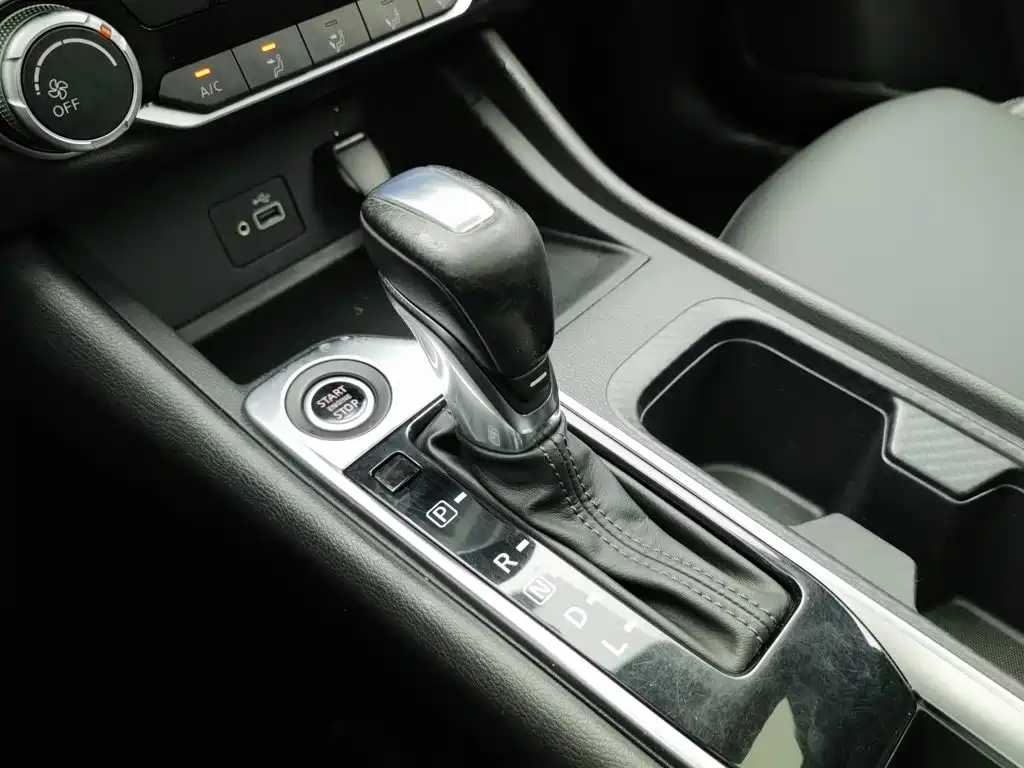 Nissan SYLPHY, миниатюра 13