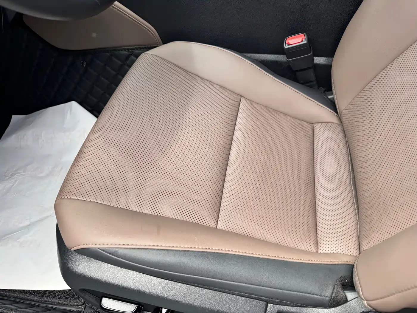 Lexus ES 2026 2025 300h Ultimate Edition