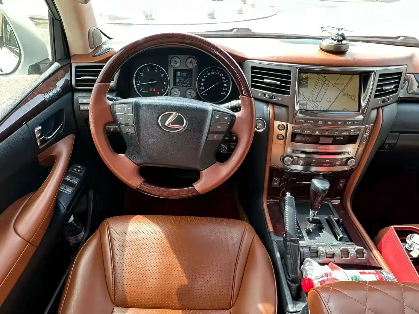 Lexus LX 2009 570 фото 4