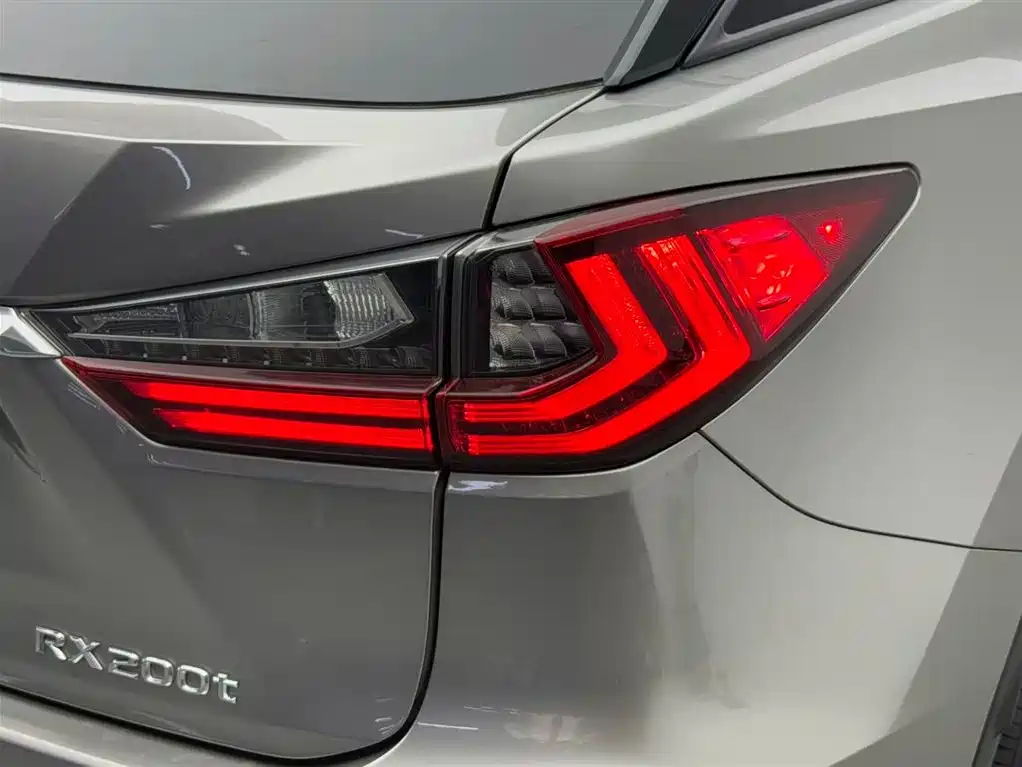 Lexus RX 2016 300 4WD Elegance Edition (China V) фото 17