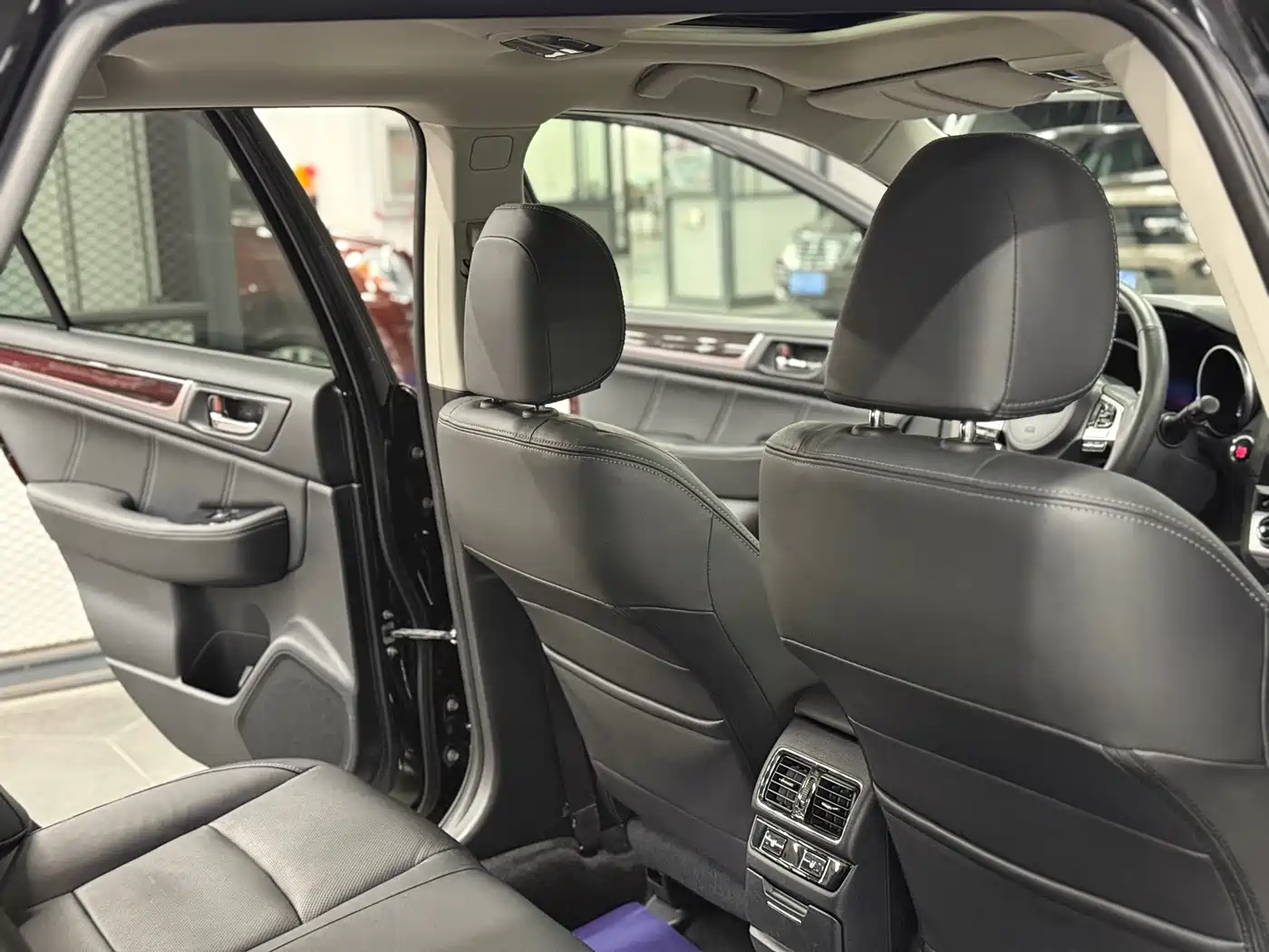 Subaru Outback 2017 2.5i Luxury Navigation Edition EyeSight фото 12