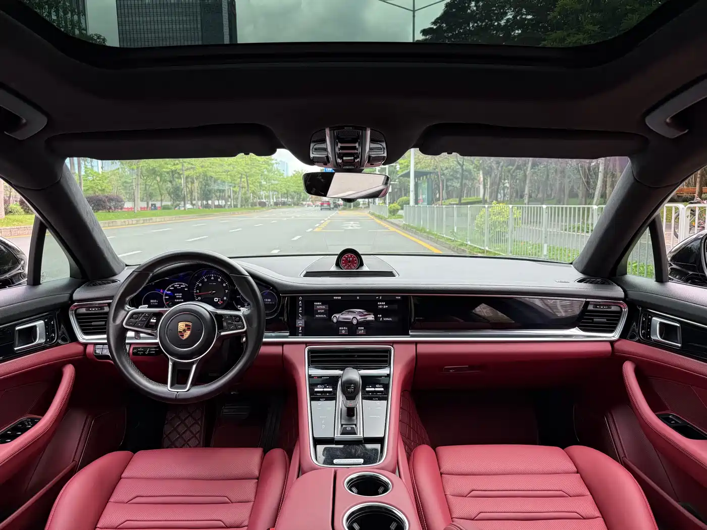 Porsche Panamera 2017 Panamera Executive Long Wheelbase 3.0T фото 5