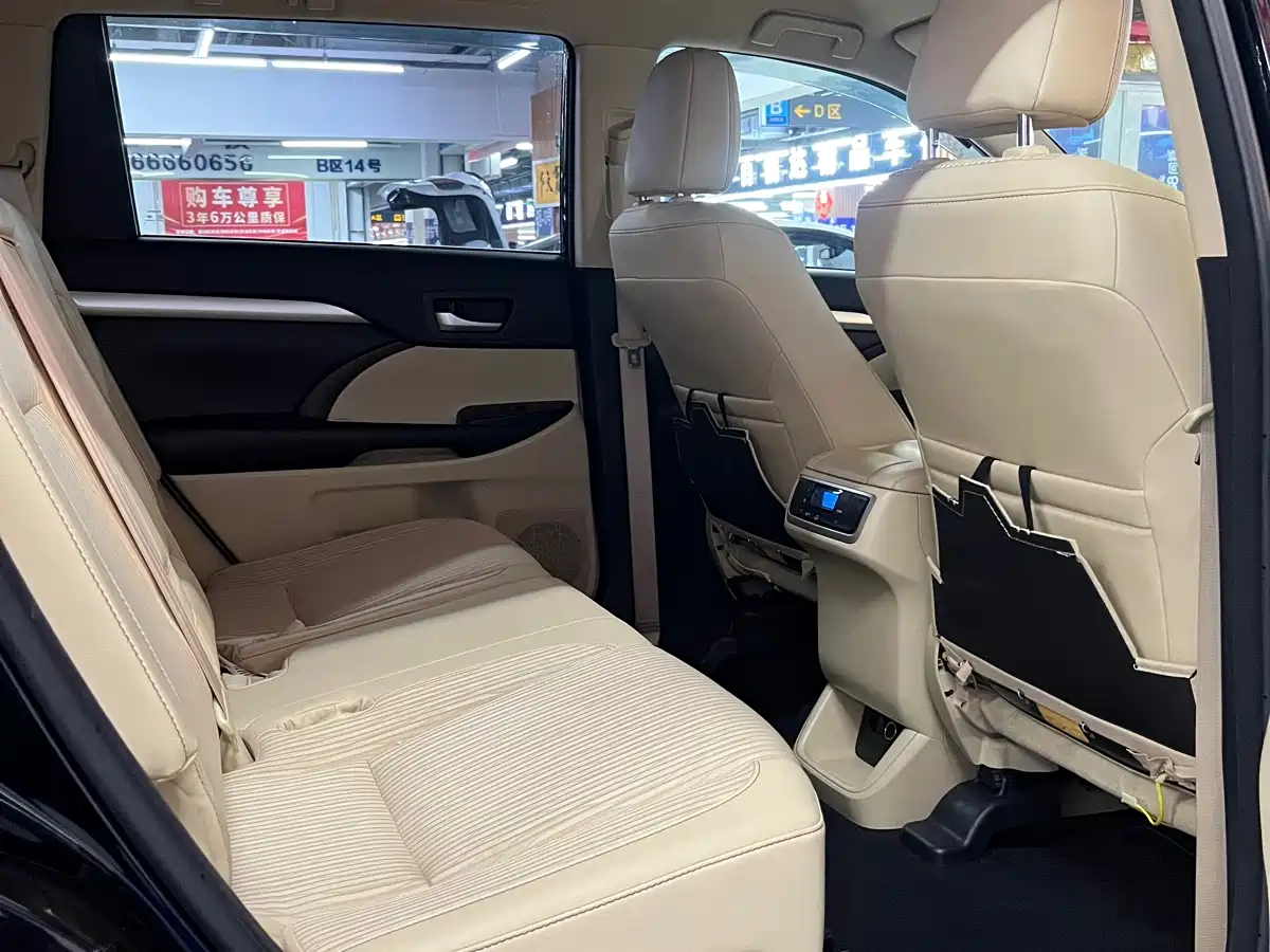 Toyota Highlander 2017 2.0T 4WD Elite 7-Seater фото 14