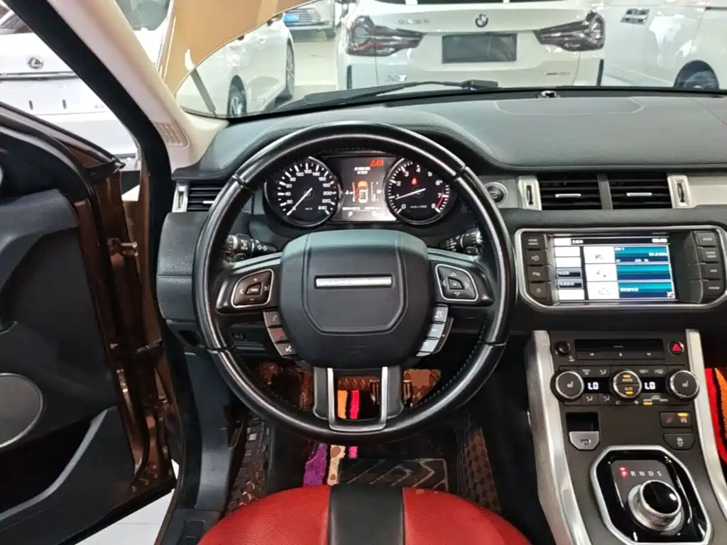 Land Rover Range Rover Evoque (Import) 2014 2014 2.0T 5-door Brilliance Premium