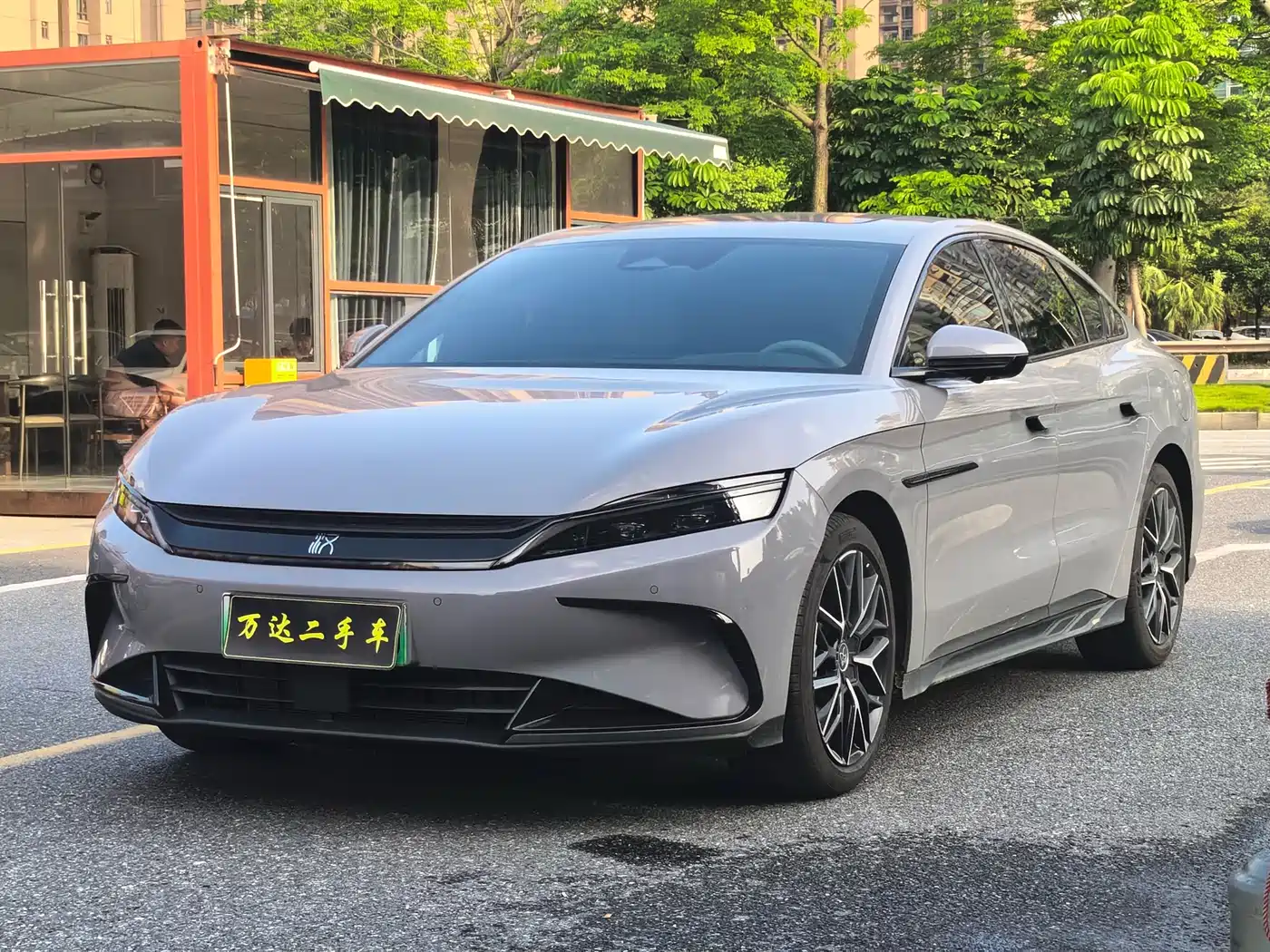 BYD Han 2025 DM-i Smart Driving Edition 125KM Honor