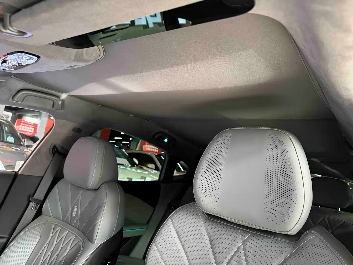 Geely Galaxy Galaxy E8 2025 700km Long Voyage Smart Drive Edition фото 5