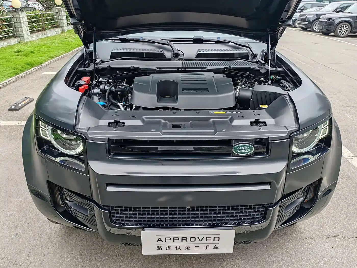 Land Rover Defender 2025 110 3.0T P400 X фото 14