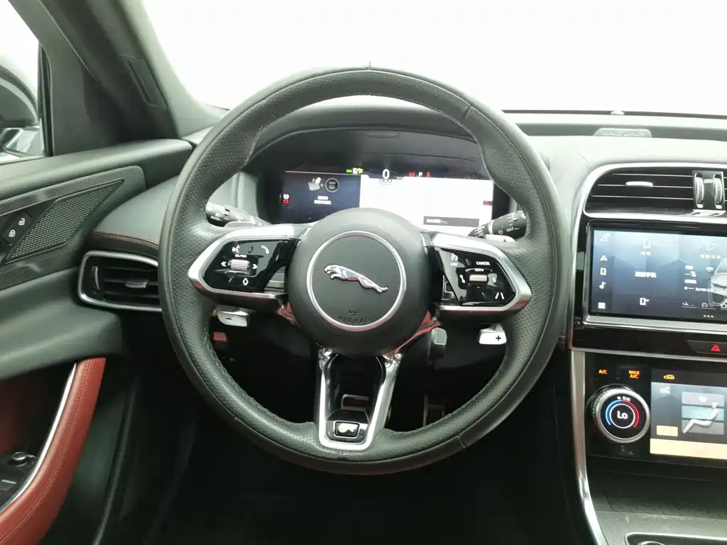Jaguar XEL, миниатюра 11