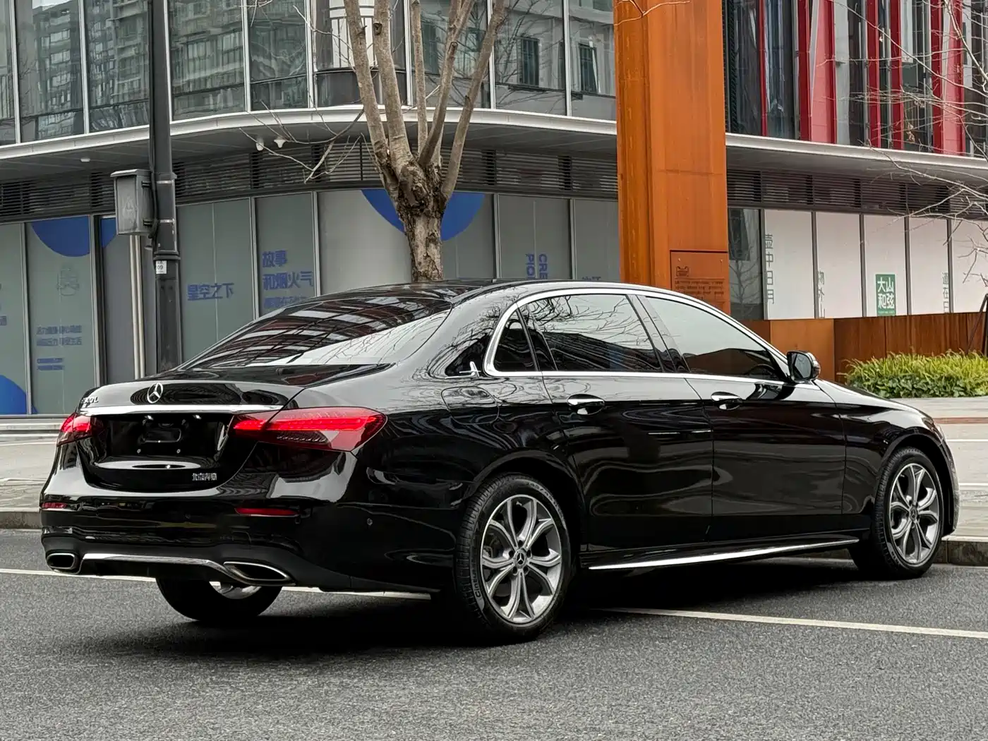 Mercedes-Benz E-Class 2021 E 300 L Sport Fashion фото 18